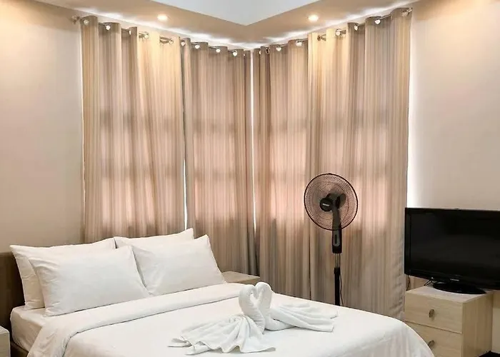 Grand Staycation 101 Newport Apartahotel Manila
